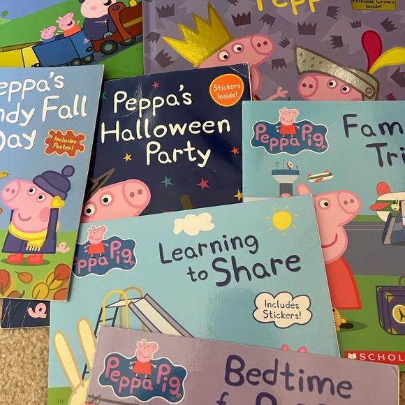 Peppa Pig Book Bundle - Picture 2 of 2
